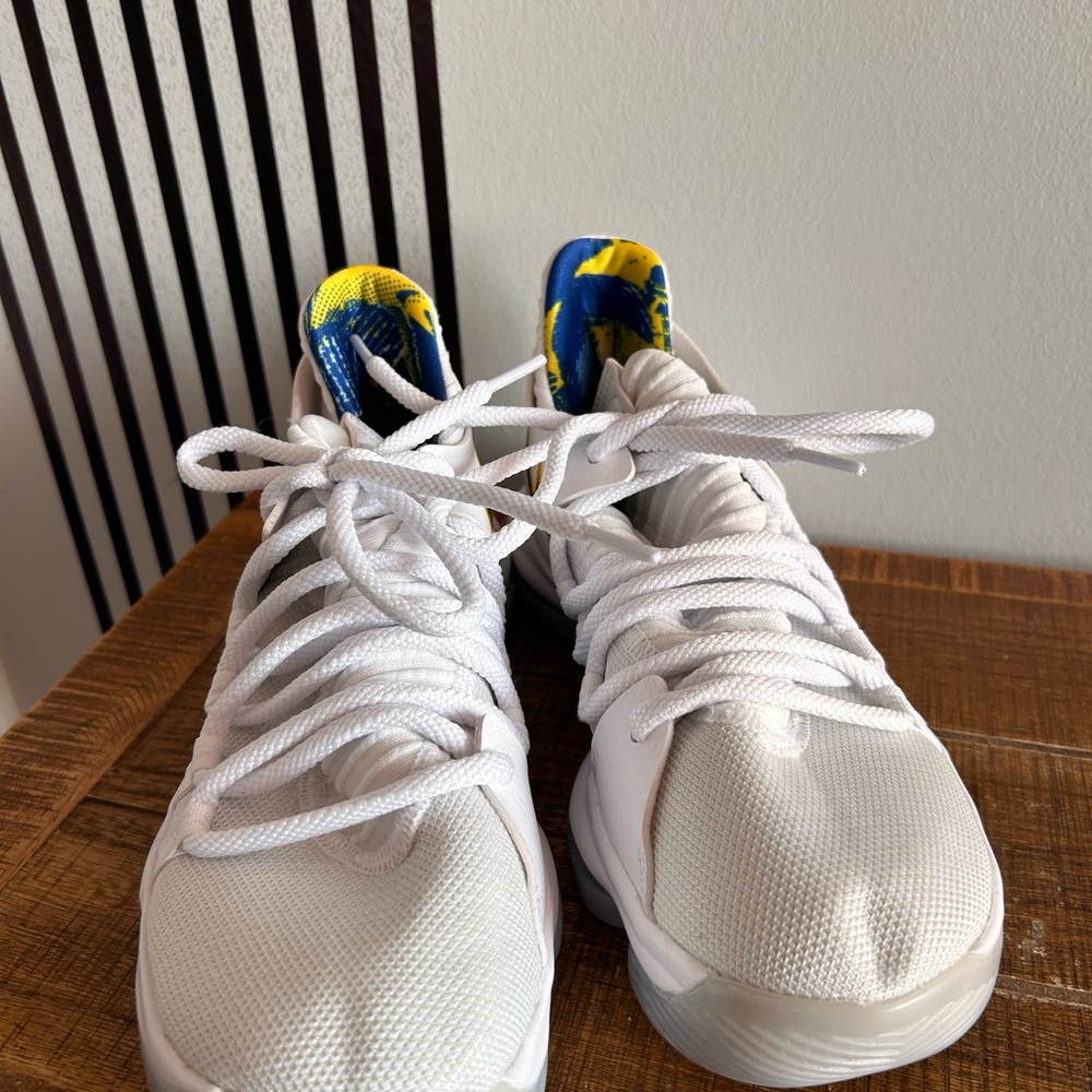 Nike Kids White and Blue Sneakers